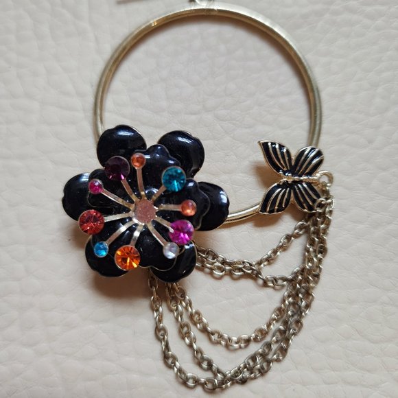 Jewelry - Vintage Hoop earrings